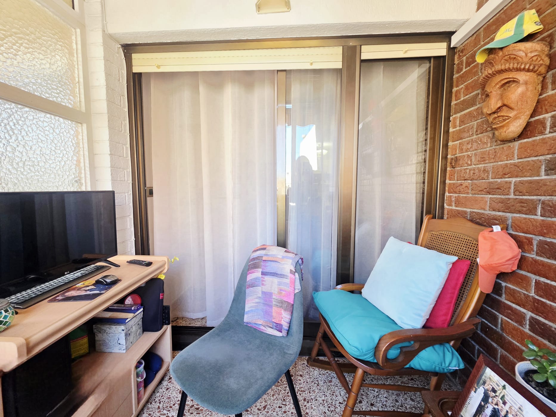 Piso en venta en Alicante con 3 dormitorios y 2 baños