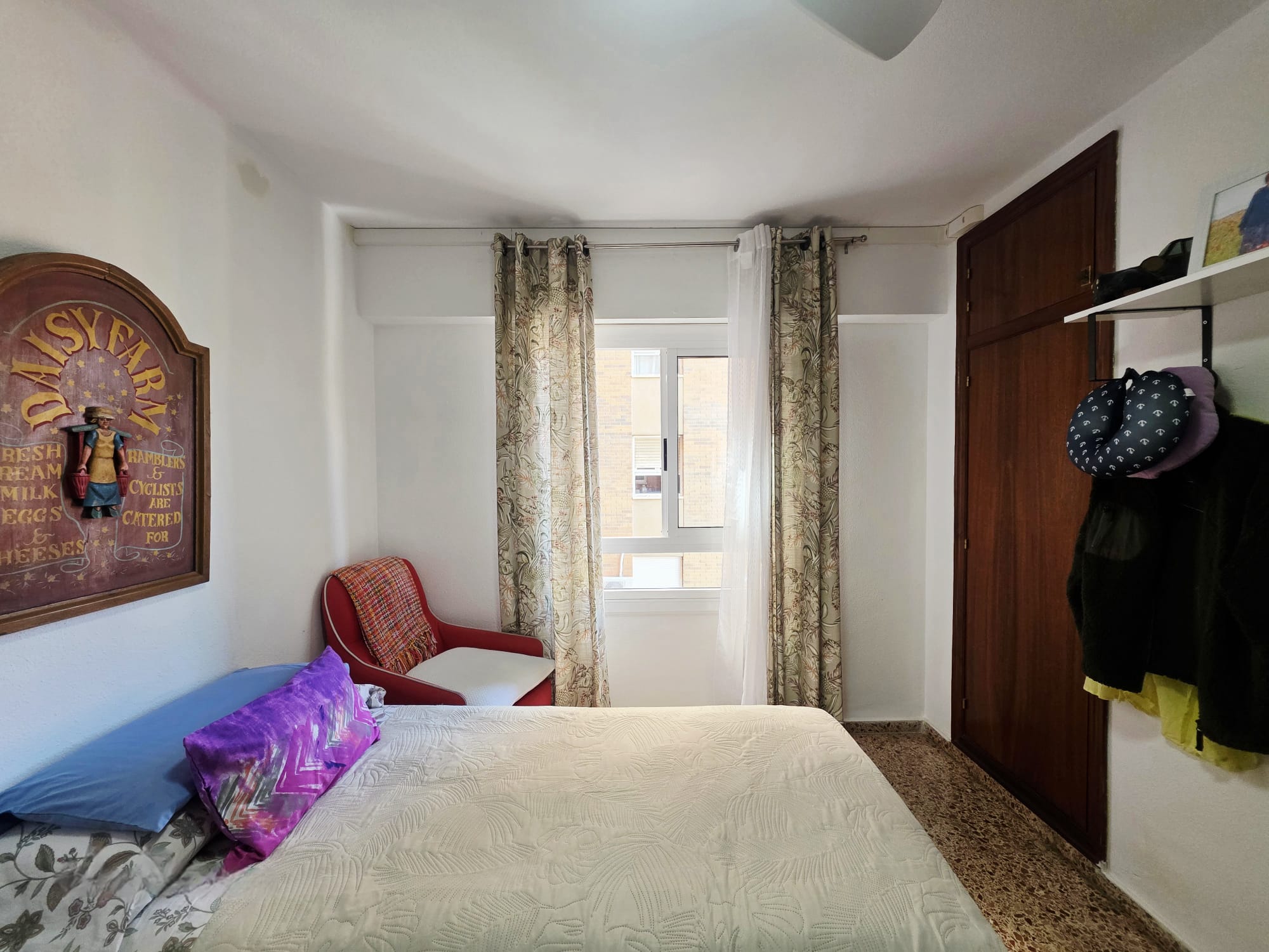 Piso en venta en Alicante con 3 dormitorios y 2 baños