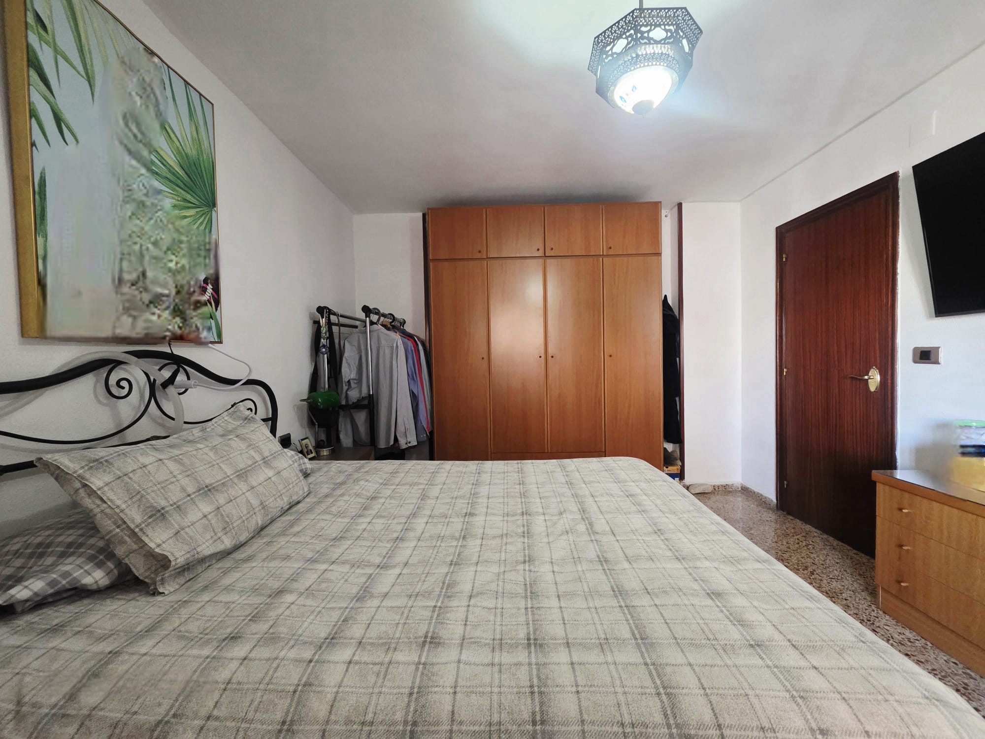 Piso en venta en Alicante con 3 dormitorios y 2 baños