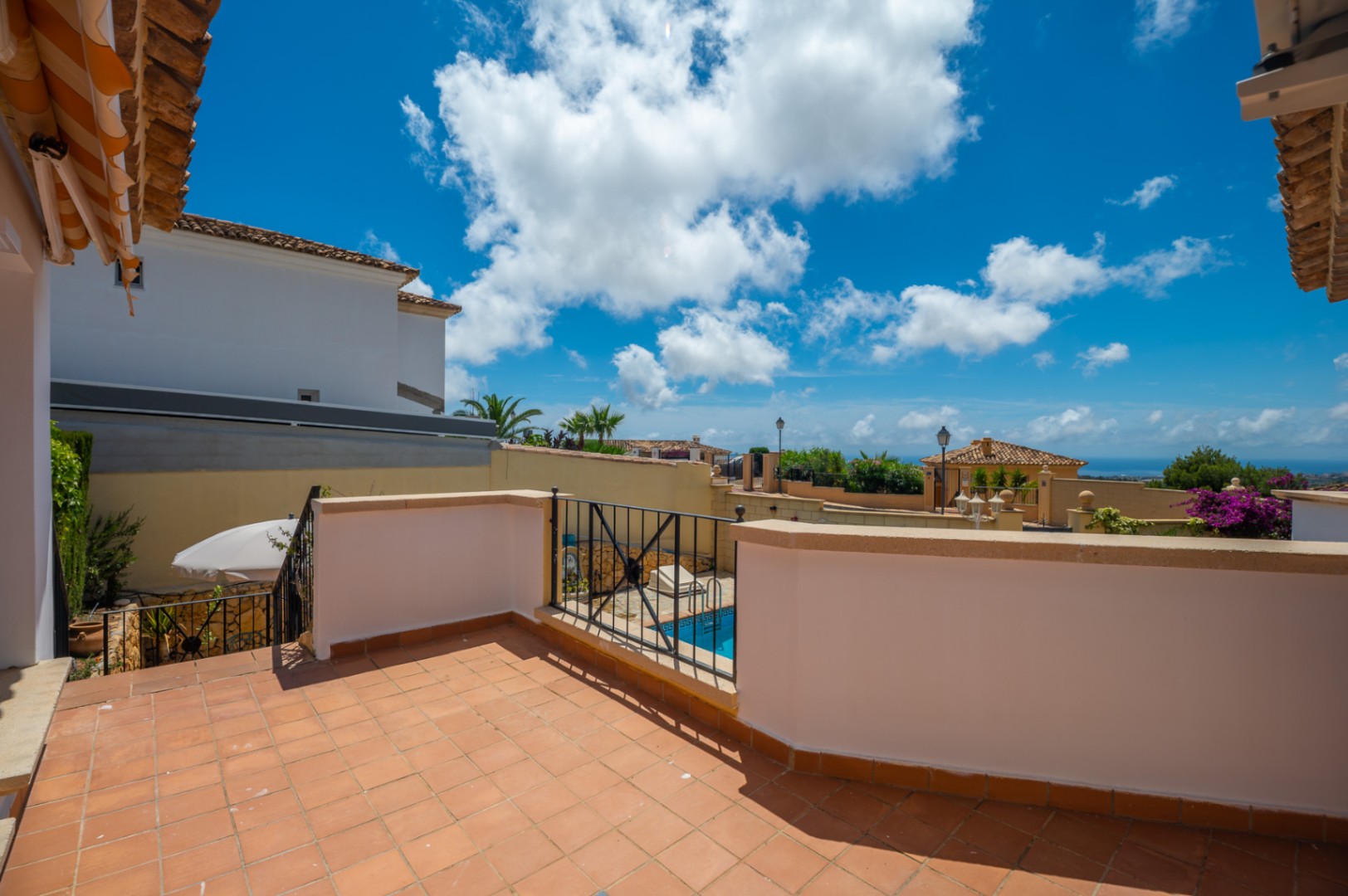 Villa en alquiler de temporada en Finestrat, Golf Bahía