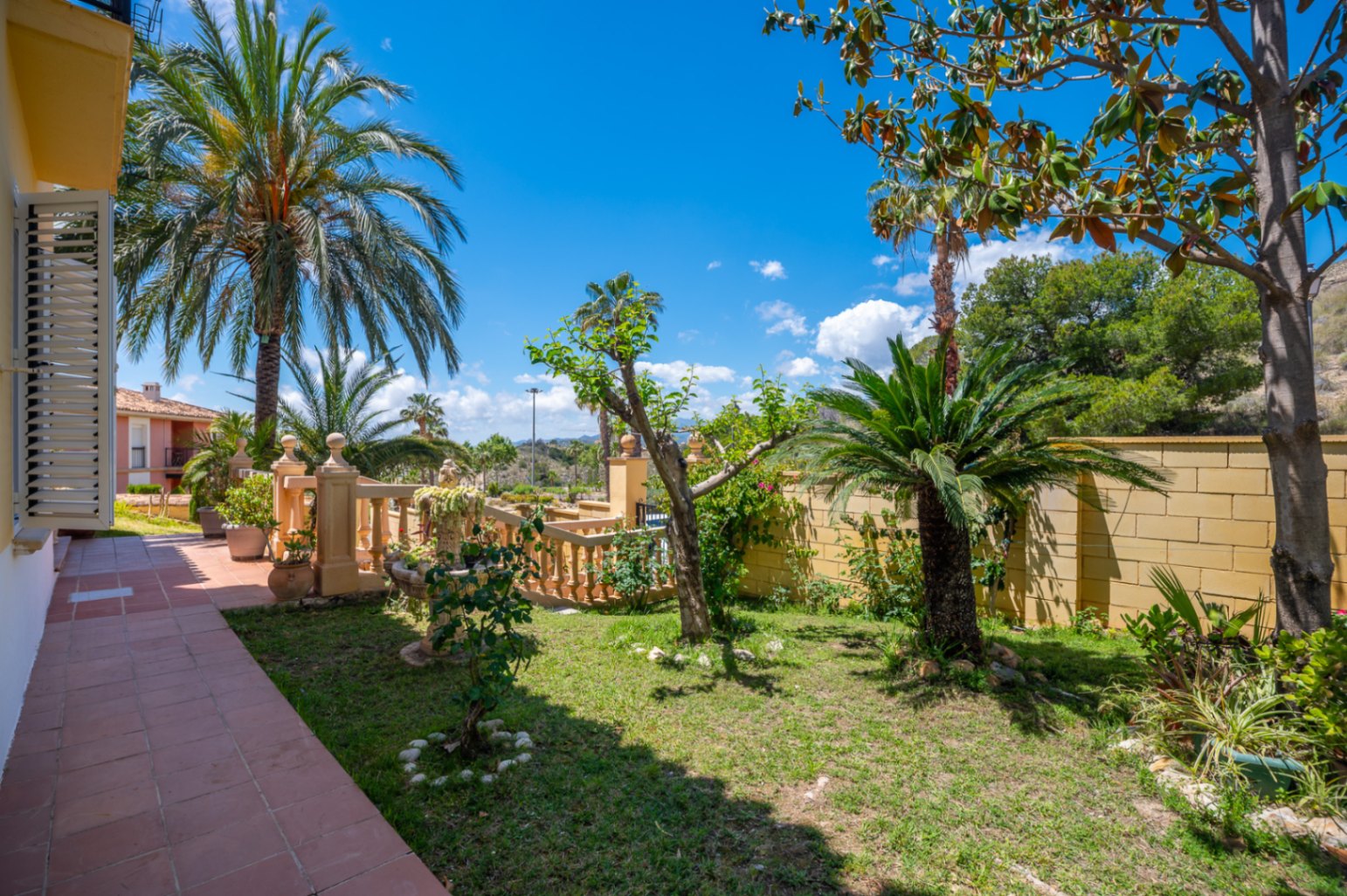 Villa en alquiler de temporada en Finestrat, Golf Bahía