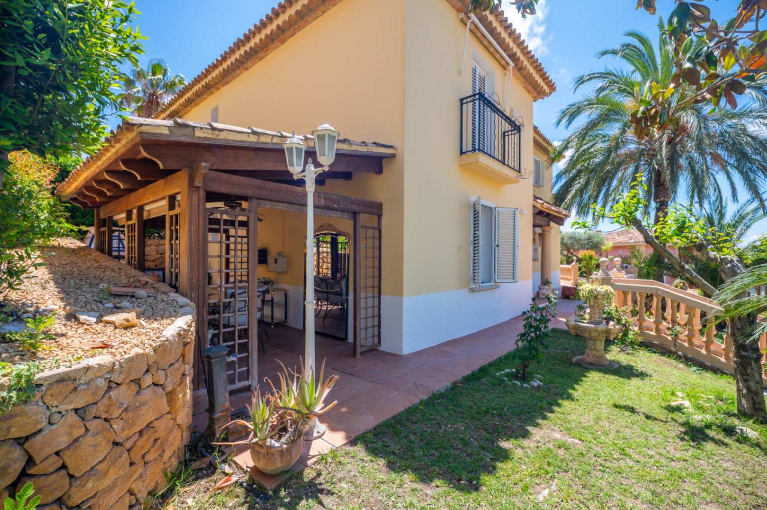 Villa en alquiler de temporada en Finestrat, Golf Bahía