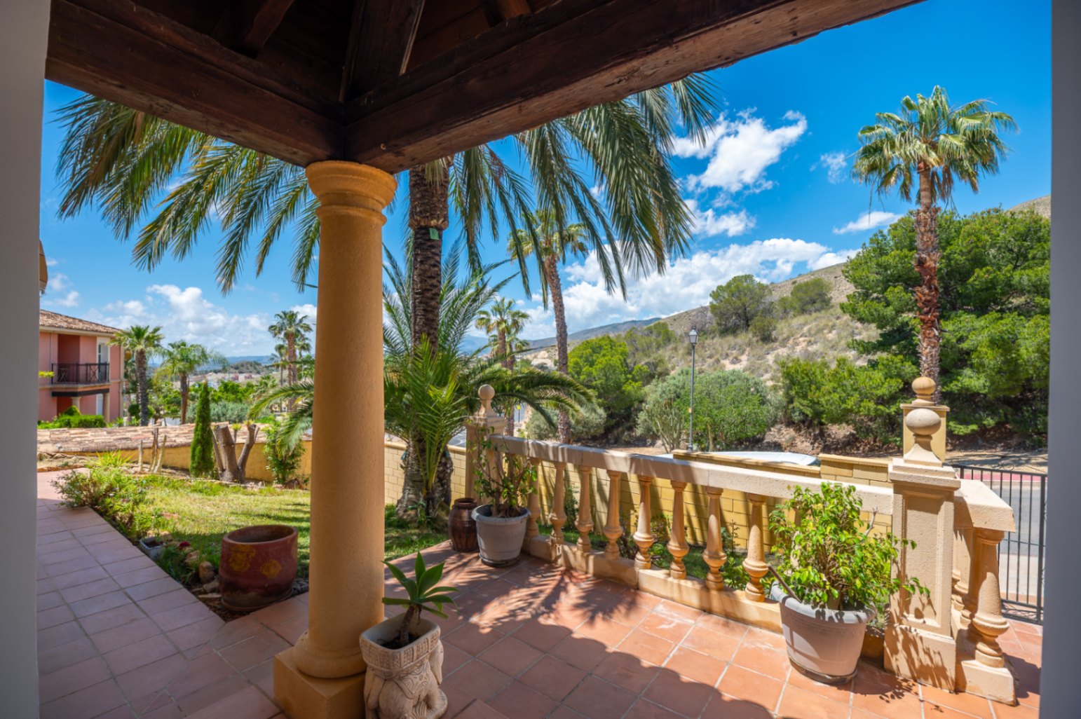 Villa en alquiler de temporada en Finestrat, Golf Bahía