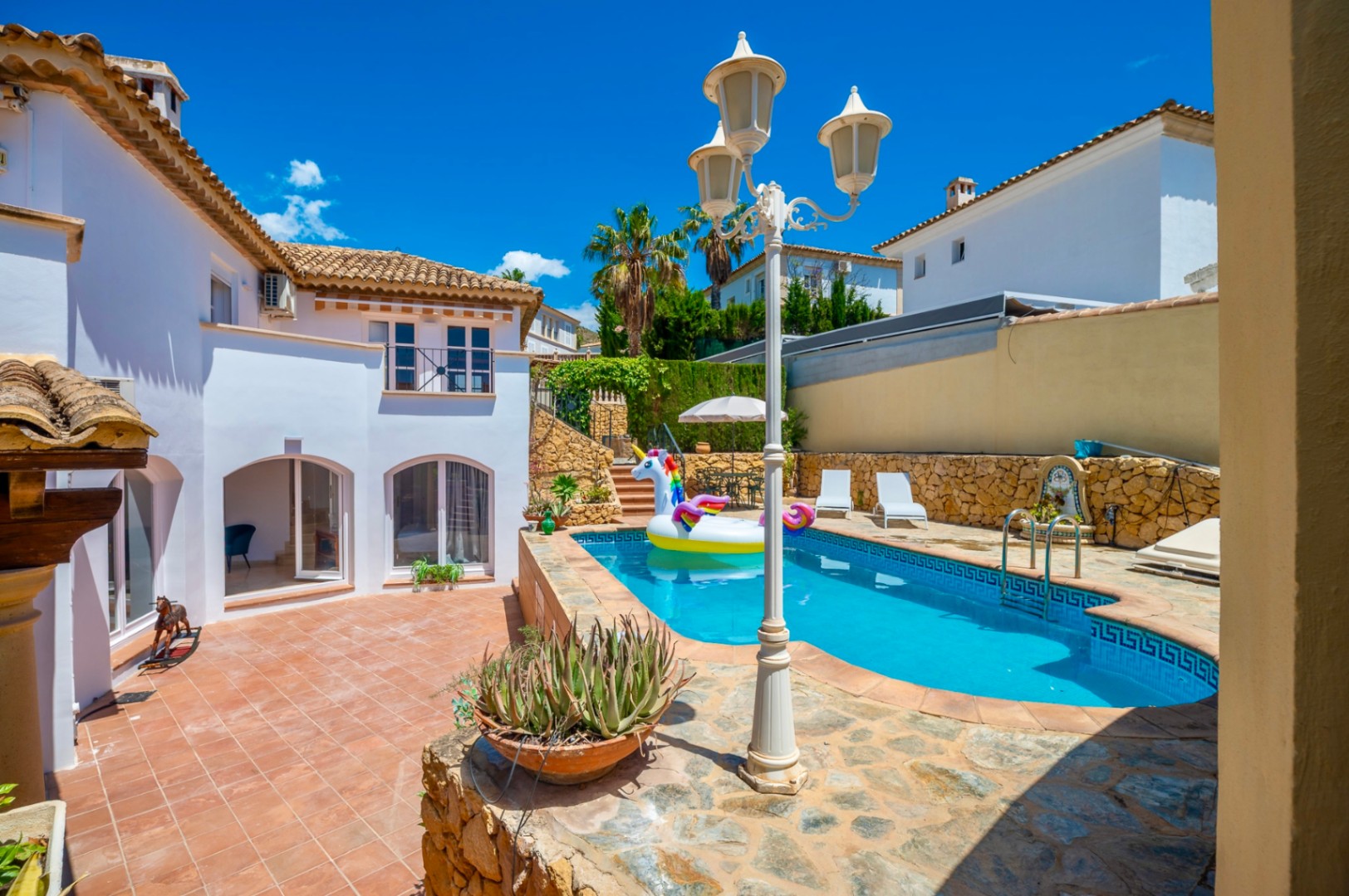 Villa en alquiler de temporada en Finestrat, Golf Bahía