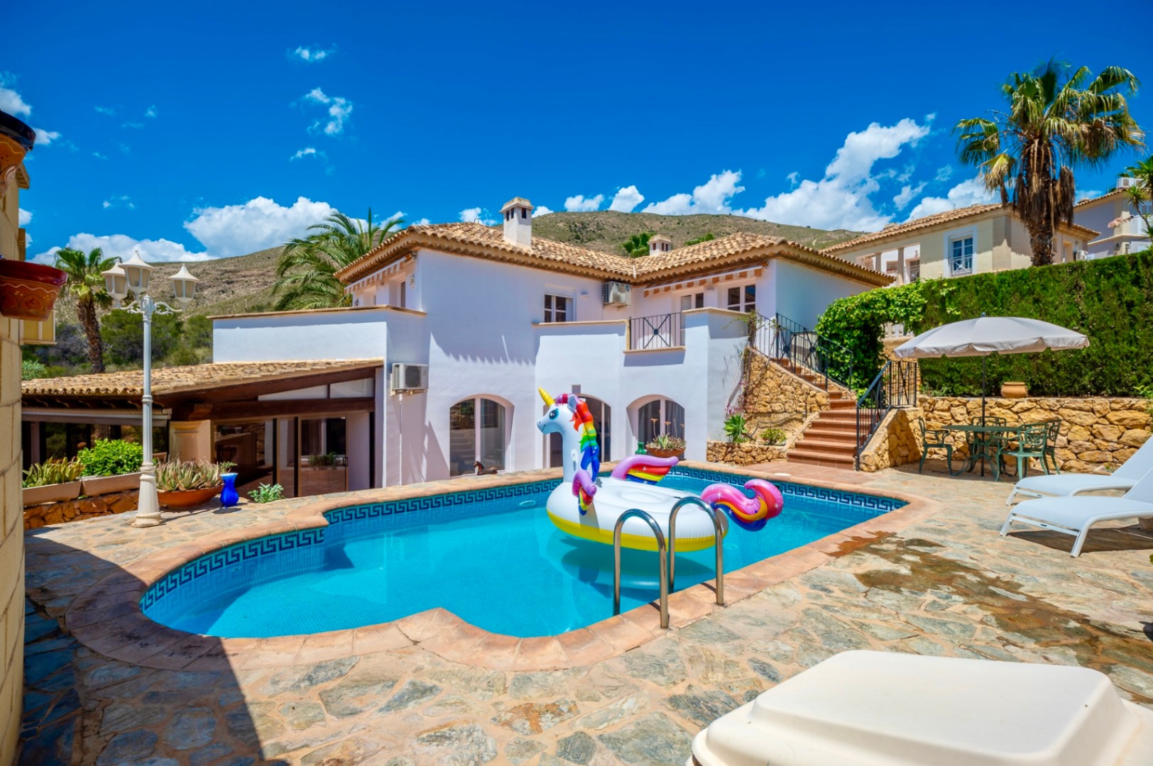 Villa en alquiler de temporada en Finestrat, Golf Bahía