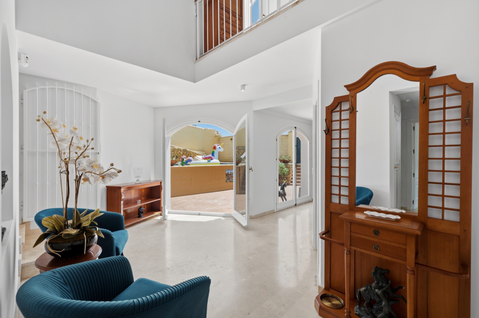 Villa en alquiler de temporada en Finestrat, Golf Bahía
